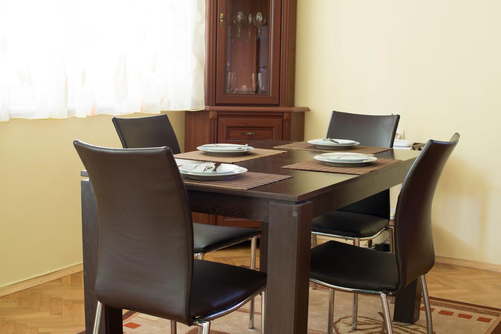 Sea Garden Plaza Apartment - Free Parking Burgas Bagian luar foto