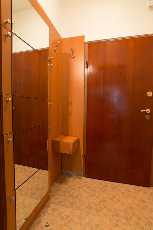 Sea Garden Plaza Apartment - Free Parking Burgas Ruang foto