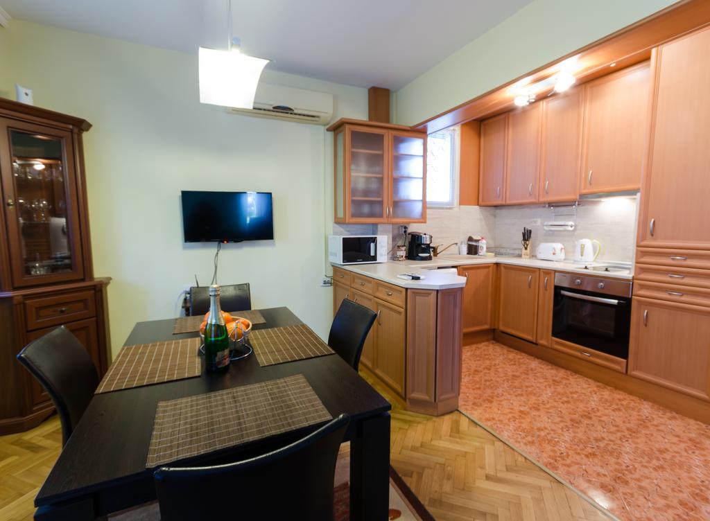 Sea Garden Plaza Apartment Burgas Bagian luar foto